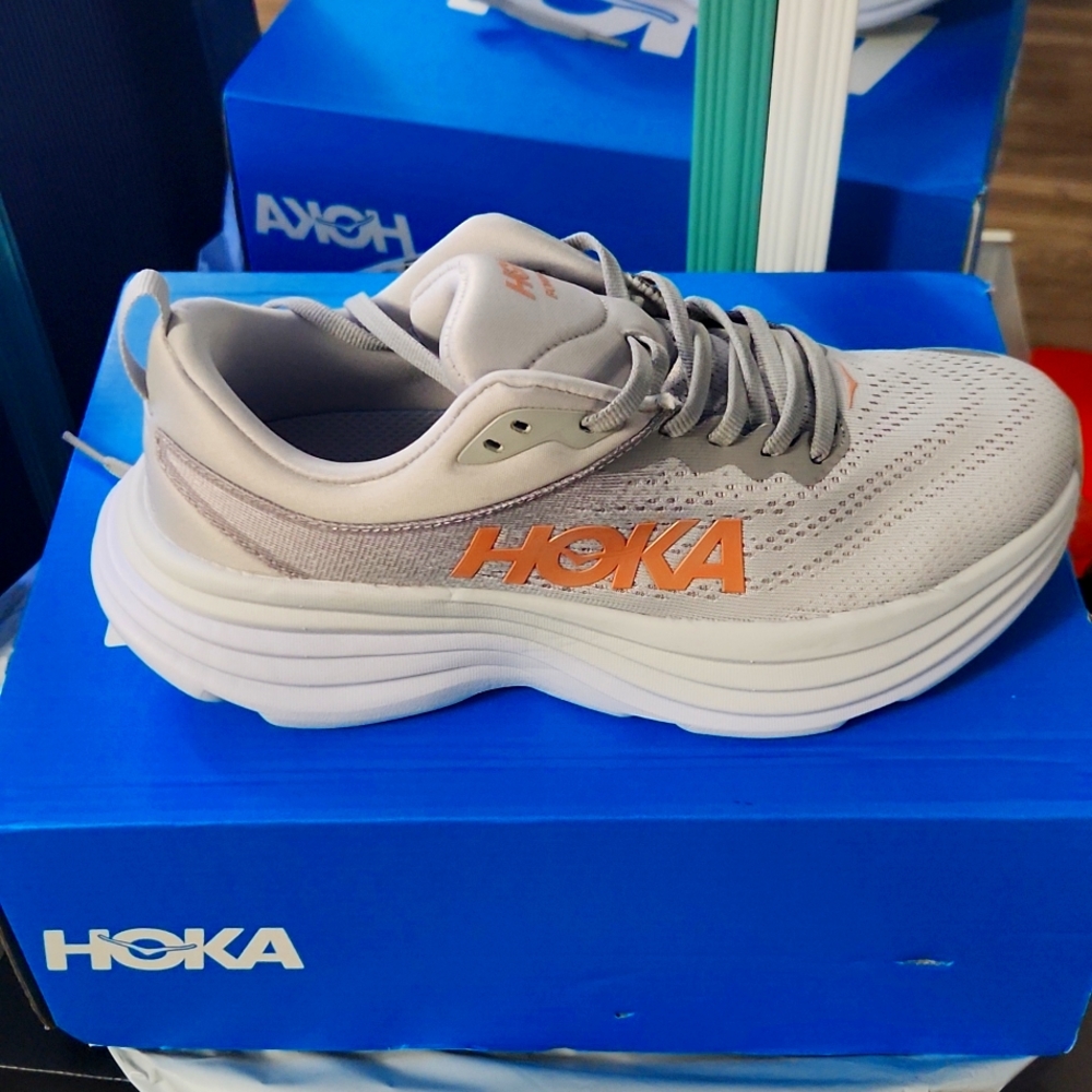 HOKA Bondi 8- sz 7D